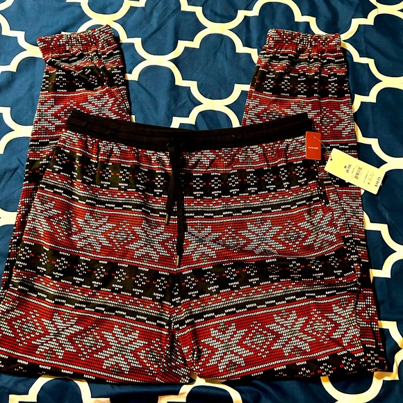 NWT Micro-fleece Snowflake pajama pants medium - Picture 1 of 5